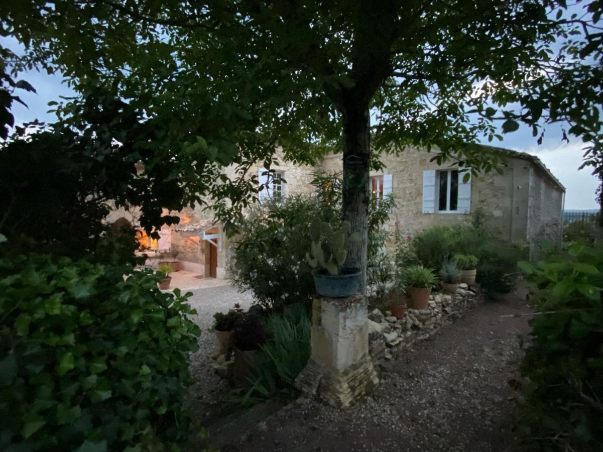 Le Prieuré De Pierre Bed and breakfast *