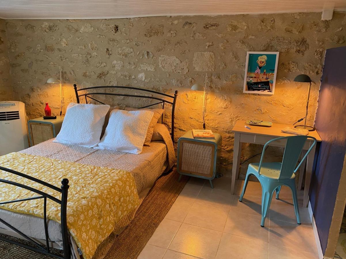 Le Prieuré De Pierre Bed and breakfast Saint-Pey-de-Castets